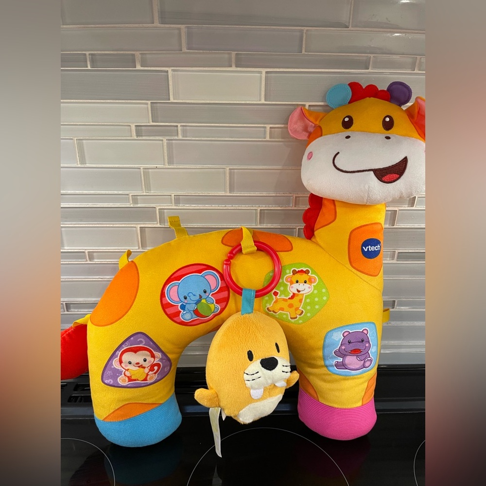 VTECH Tummy Time Colorful Giraffe Plush Pillow EUC